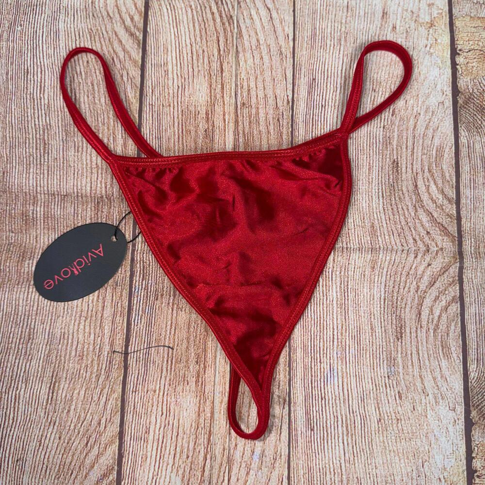 Avidlove Medium Thong NWT
